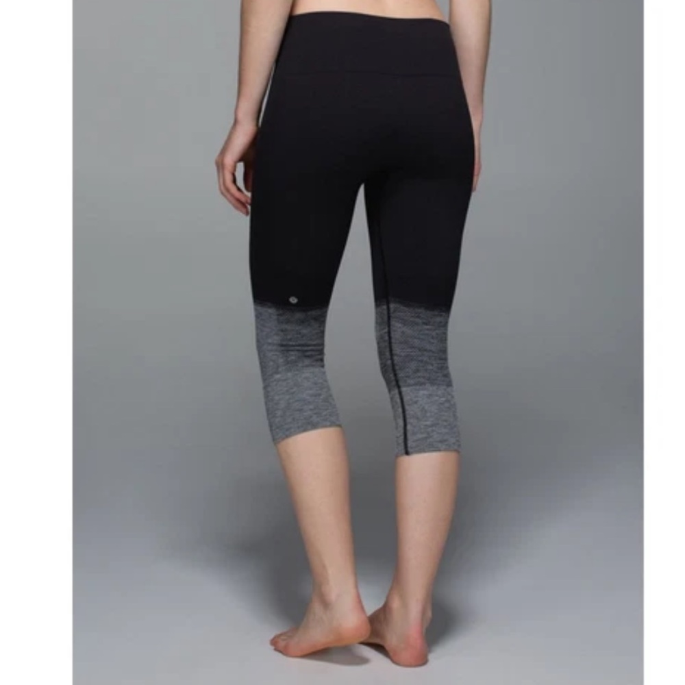 Lululemon Seamlessly Street Crop Yoga Leggings Women's Black Heathered Ombré 6